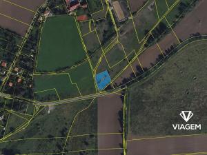 Prodej pole, Praha - Lipence, 1942 m2