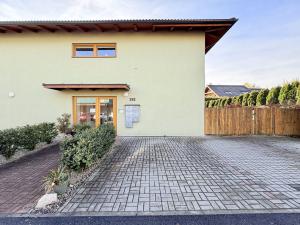 Prodej bytu 1+kk, Mukařov - Srbín, Šípková, 30 m2