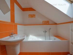 Prodej rodinného domu, Rudná, Jižní, 250 m2