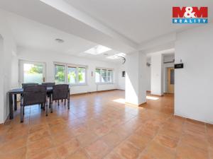 Prodej rodinného domu, Šumice, 263 m2