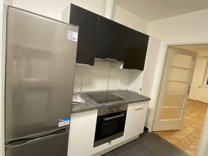 Pronájem bytu 2+kk, Praha - Vysočany, Pod strojírnami, 52 m2