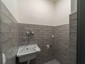 Pronájem obchodního prostoru, Praha - Žižkov, Ježkova, 64 m2