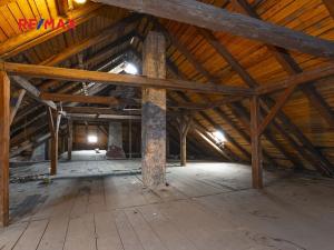 Prodej výrobních prostor, Dašice, náměstí T. G. Masaryka, 2490 m2