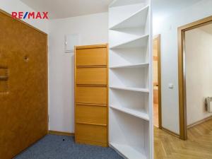 Pronájem bytu 2+kk, Praha - Karlín, Křižíkova, 70 m2