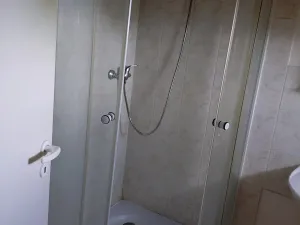 Pronájem bytu 1+kk, Šimonovice, V Zatáčkách, 27 m2