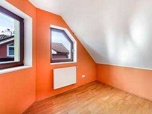 Pronájem rodinného domu, Praha - Křeslice, Pod ovčínem, 300 m2