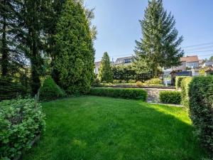 Prodej pozemku, Družec, V Zátiší, 1655 m2