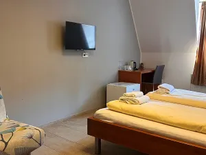 Pronájem pokoje, Kolín, Na Hradbách, 28 m2
