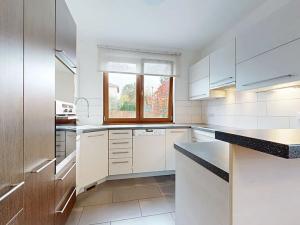 Prodej rodinného domu, Vrané nad Vltavou, 187 m2