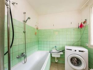 Prodej rodinného domu, Měchenice, M. J. Hurta, 230 m2