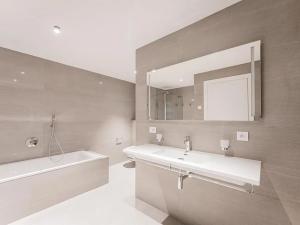 Pronájem bytu 5+kk, Praha - Smíchov, Holečkova, 322 m2