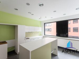 Pronájem kanceláře, Praha - Chodov, Líbalova, 107 m2