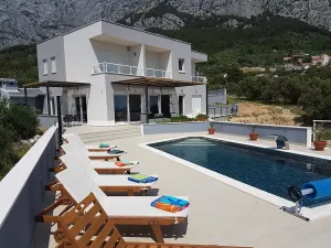 Prodej vily, Makarska, Chorvatsko, 240 m2