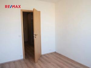 Pronájem bytu 2+kk, Praha - Braník, Novodvorská, 40 m2