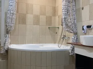 Pronájem bytu 2+1, Kadaň, 1. máje, 63 m2