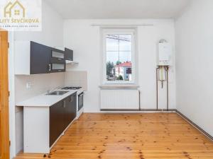 Prodej bytu 2+1, Hradec Králové, Pospíšilova, 69 m2