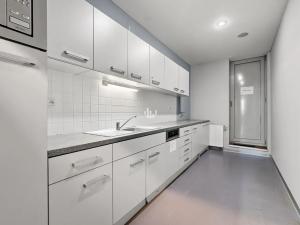 Pronájem kanceláře, Praha - Smíchov, Karla Engliše, 300 m2