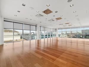 Pronájem kanceláře, Praha - Smíchov, Karla Engliše, 600 m2