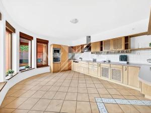 Prodej rodinného domu, Ohrobec, Jarovská, 345 m2