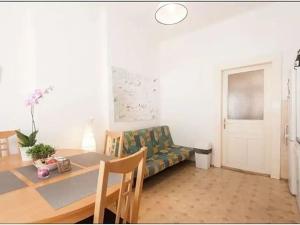 Pronájem bytu 4+1, Praha - Nové Město, Nekázanka, 120 m2