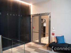 Pronájem kanceláře, Praha - Karlín, Rohanské nábřeží, 159 m2