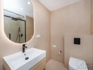 Prodej bytu 2+kk, Praha - Kobylisy, Třeboradická, 48 m2