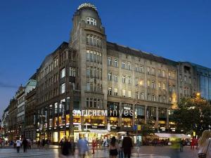 Pronájem obchodního prostoru, Praha - Nové Město, Václavské náměstí, 27 m2