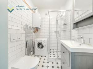 Pronájem bytu 1+1, Praha - Vysočany, Kolbenova, 35 m2