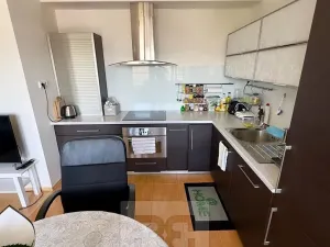 Pronájem bytu 3+kk, Praha - Hostivař, Vladycká, 69 m2