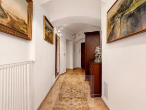 Prodej bytu 3+1, Praha - Vinohrady, Na Kozačce, 95 m2