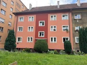 Pronájem bytu 2+1, Karlovy Vary, Poštovní, 63 m2