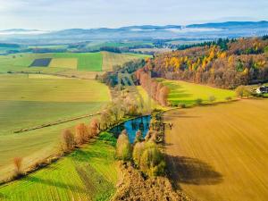 Prodej rybníku, Týnec, 2713 m2
