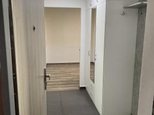 Pronájem bytu 2+1, Kladno - Kročehlavy, Unhošťská, 52 m2