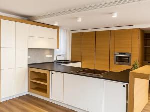 Prodej kanceláře, Čestlice, 1138 m2