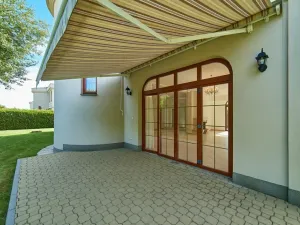 Pronájem vily, Praha, 243 m2