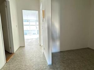 Pronájem bytu 2+1, Praha - Černý Most, Maňákova, 77 m2