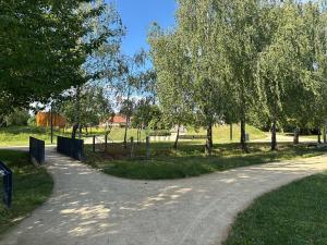 Prodej bytu 2+kk, Jesenice, Lomená, 45 m2