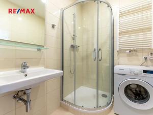 Pronájem bytu 1+kk, Praha - Libeň, náměstí Dr. Václava Holého, 27 m2