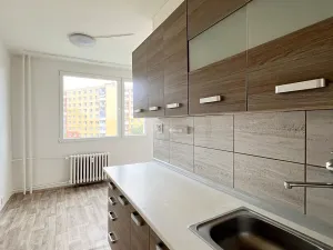 Pronájem bytu 2+1, Chomutov, Dřínovská, 60 m2