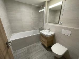 Pronájem kanceláře, Brno, třída Generála Píky, 50 m2