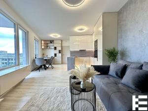 Pronájem bytu 2+kk, Praha - Vysočany, Čerpadlová, 60 m2