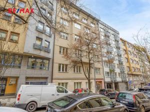 Pronájem bytu 2+kk, Praha - Vinohrady, Záhřebská, 49 m2