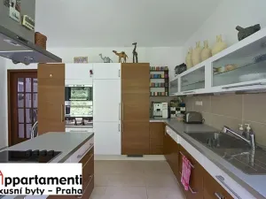 Pronájem rodinného domu, Praha - Kunratice, Ke hrádku, 417 m2