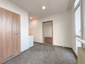 Prodej bytu 3+1, Chomutov, Šafaříkova, 72 m2