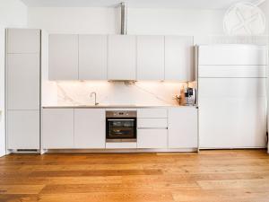 Prodej bytu 3+kk, Praha - Smíchov, Grafická, 69 m2