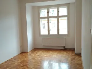 Pronájem bytu 2+1, Praha - Smíchov, Grafická, 57 m2