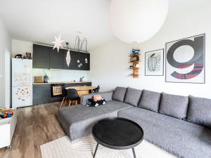 Prodej bytu 2+kk, Veleň - Mírovice, Polní, 49 m2