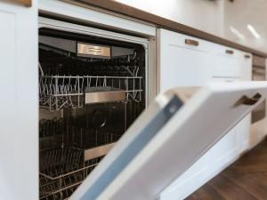 Prodej bytu 2+kk, Horní Planá, Náměstí, 59 m2