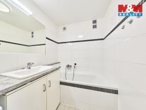 Prodej bytu 3+kk, Broumov - Olivětín, Dukelská, 60 m2