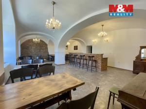 Pronájem restaurace, Blatná, náměstí Míru, 300 m2